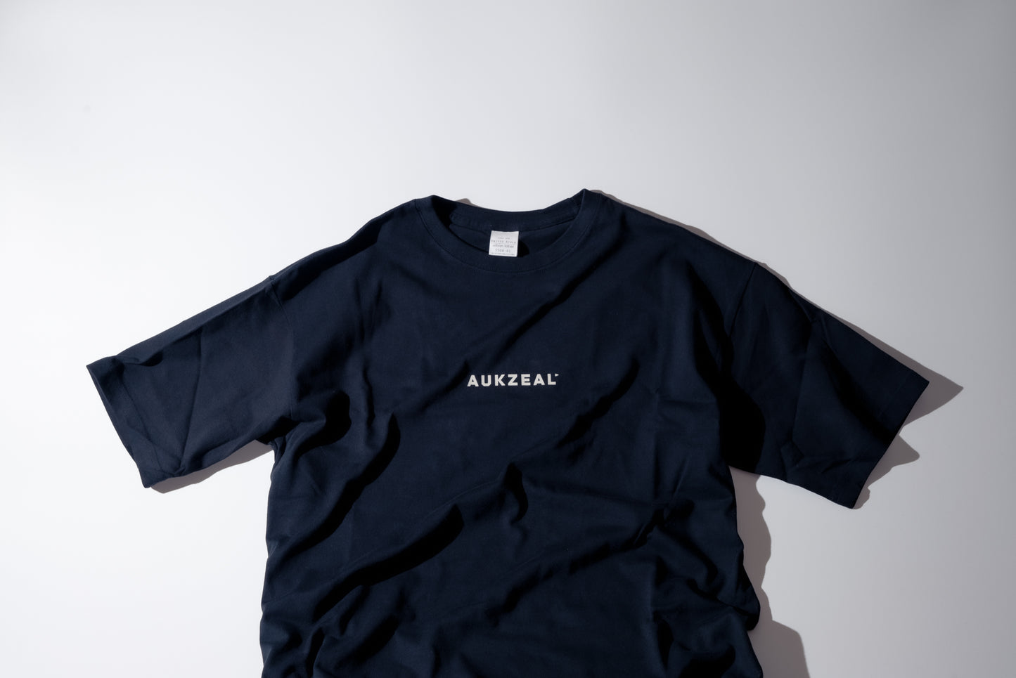 AUKZEAL Simple Logo T-Shirt